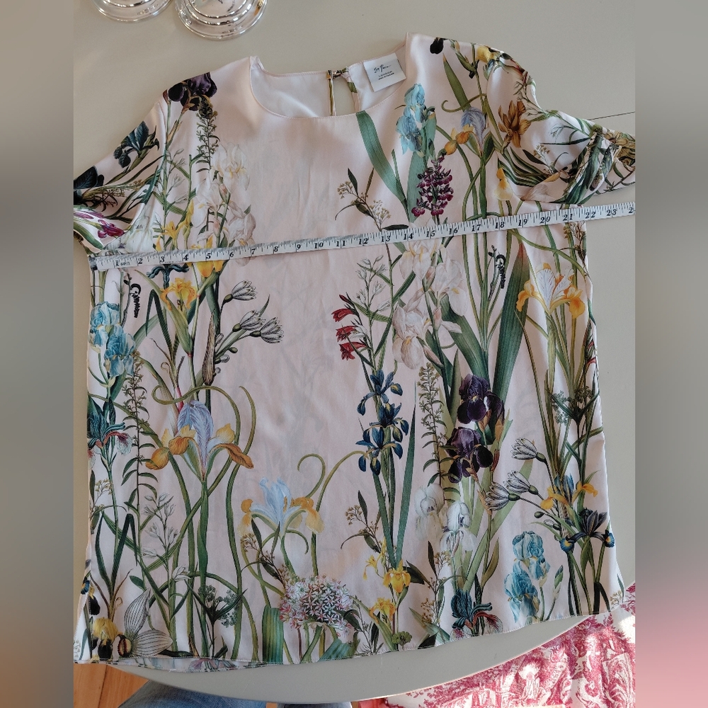 St. Piece London Short Sleeve Blouse Floral Top 100% Silk - Picture 6 of 9